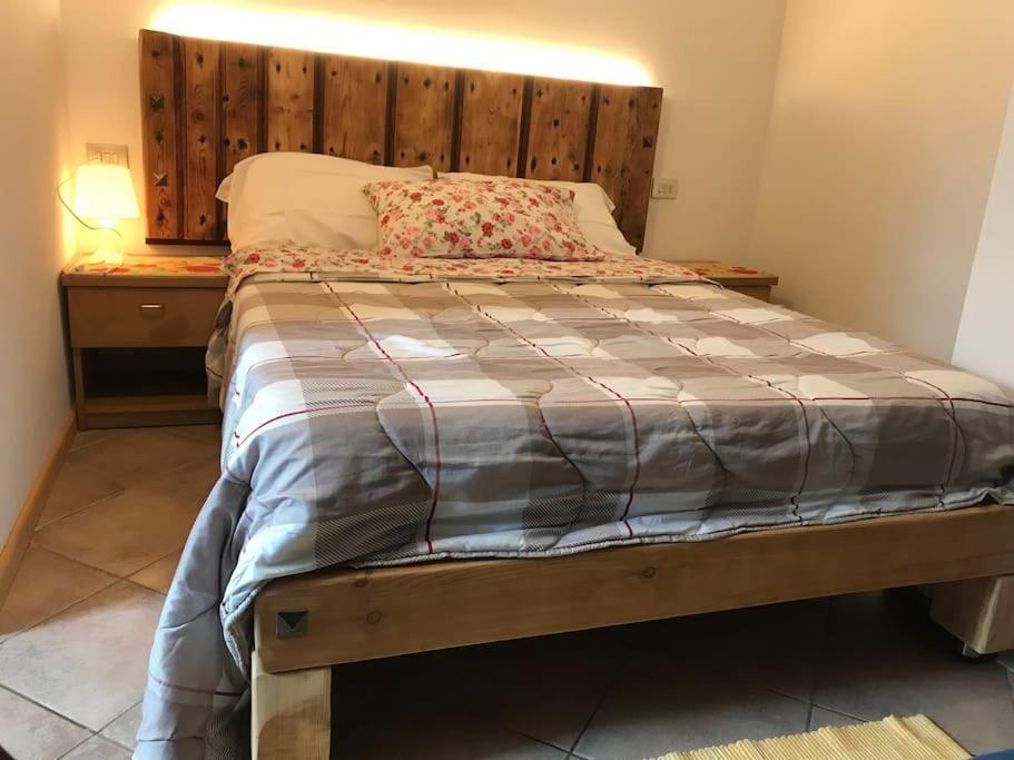 הוילה ורמיליו Chalet Rustico Bertolini Per Gruppi! מראה חיצוני תמונה